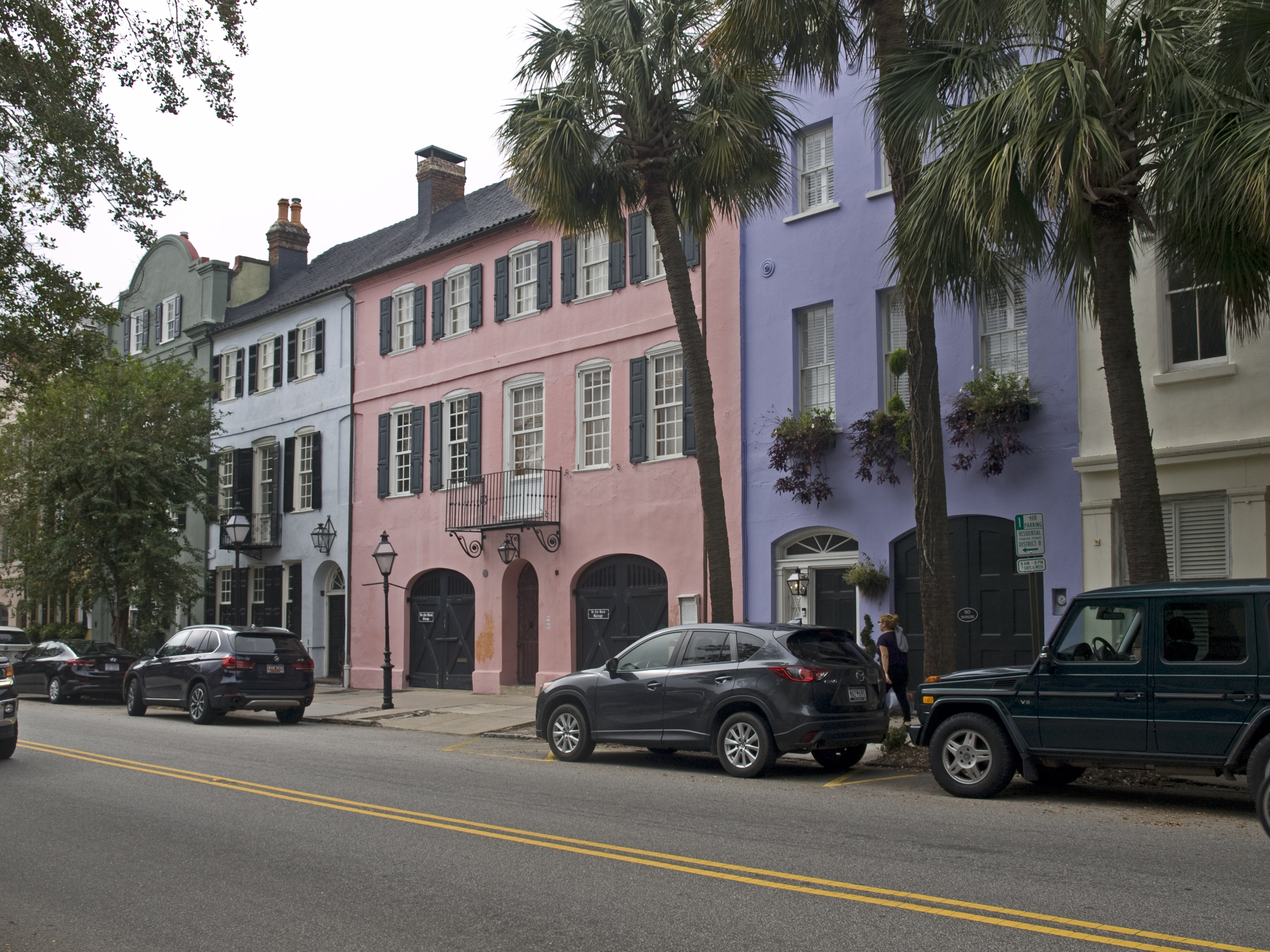 Rainbow Row historic homes in Charleston